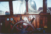 steam_pinnace_wheelhouse.jpg (82012 bytes)