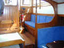 tayana_interior_looking_aft.jpg (104699 bytes)